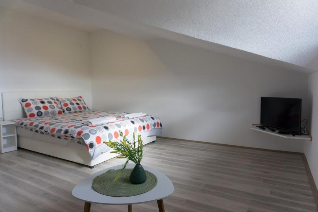 Apartmani Ivkovic+ Trebin Dış mekan fotoğraf