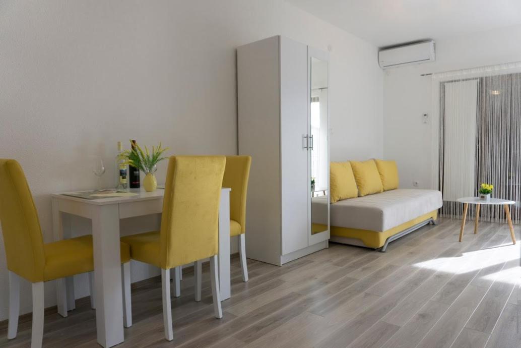 Apartmani Ivkovic+ Trebin Dış mekan fotoğraf